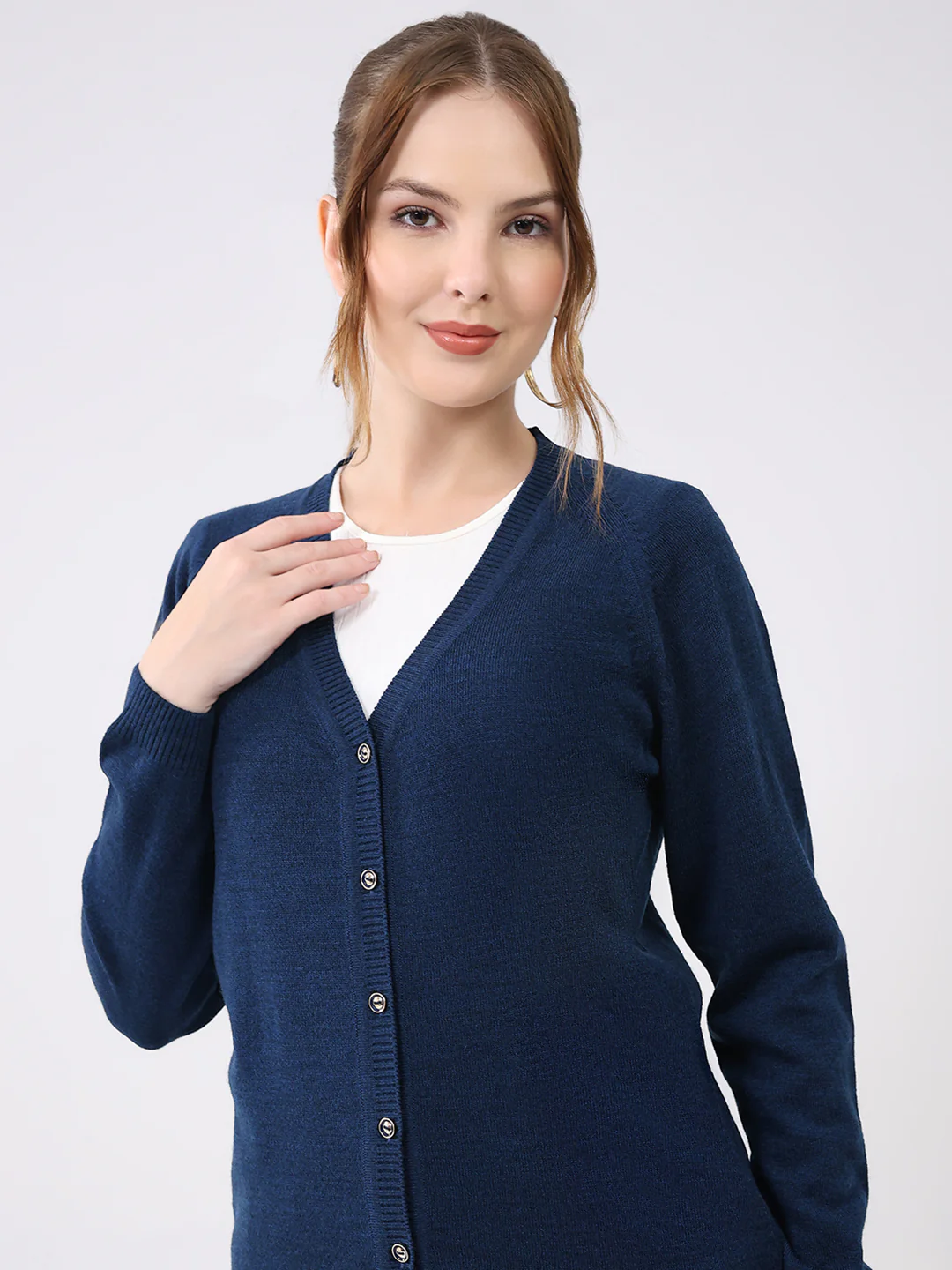 Women Blue Solid V Neck Full Sleeve Cardigan - Image 6