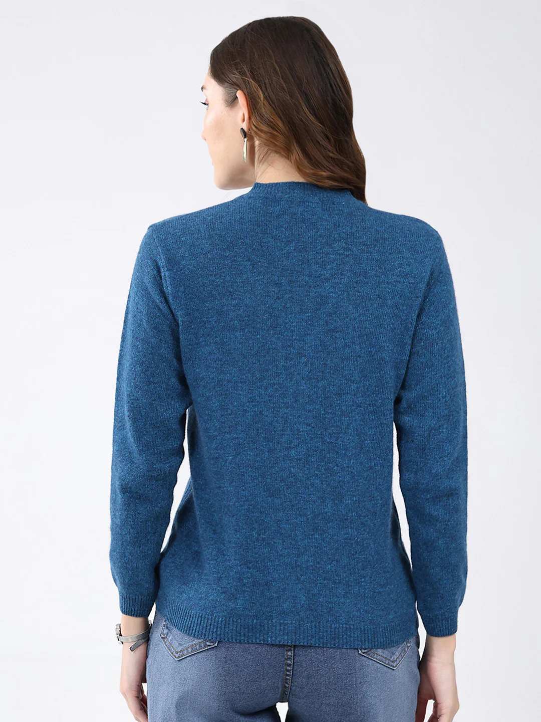 Women Blue Solid V Neck Full Sleeve Cardigan - Image 5