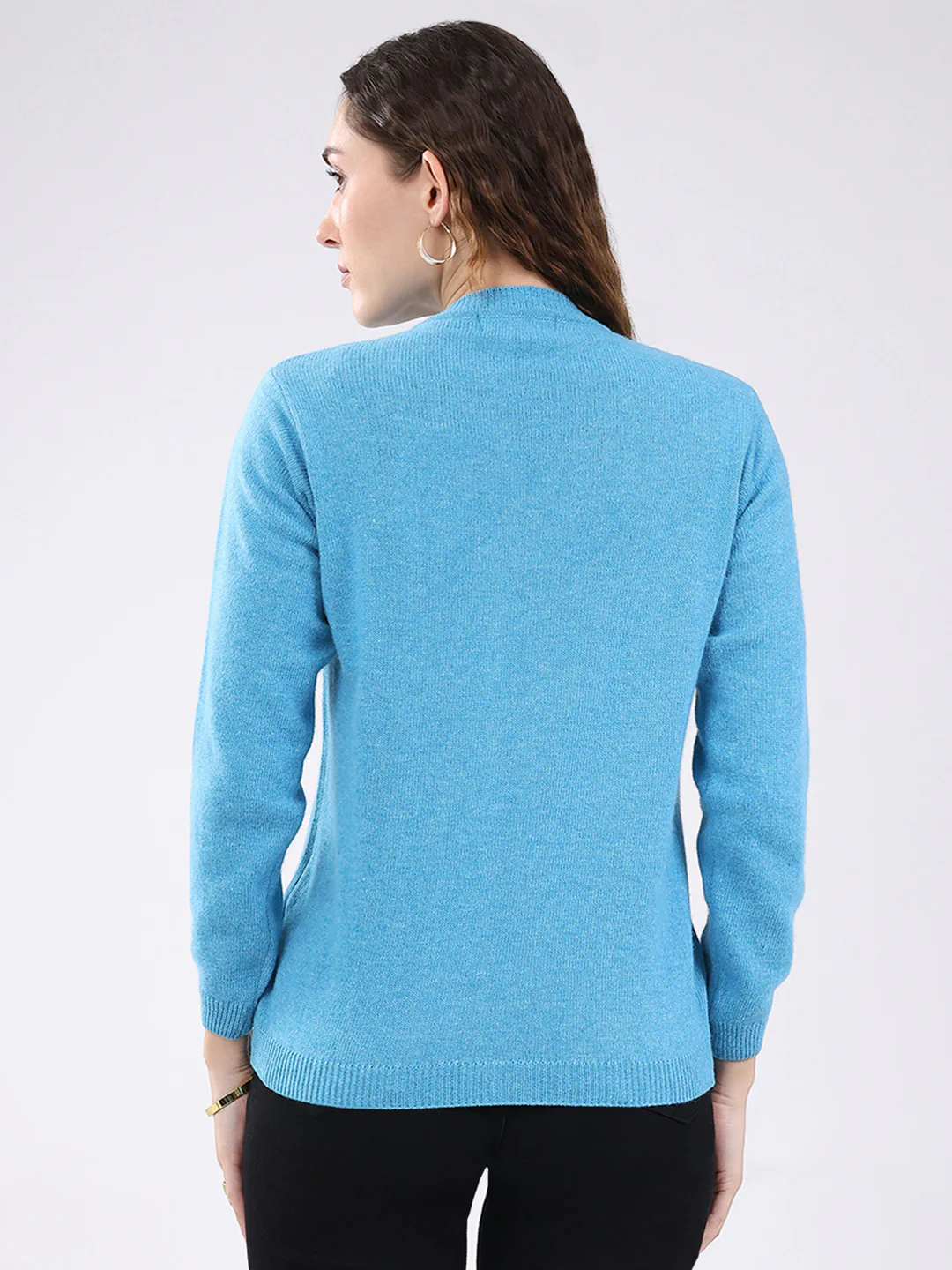 Women Blue Solid V Neck Full Sleeve Cardigan - Image 5