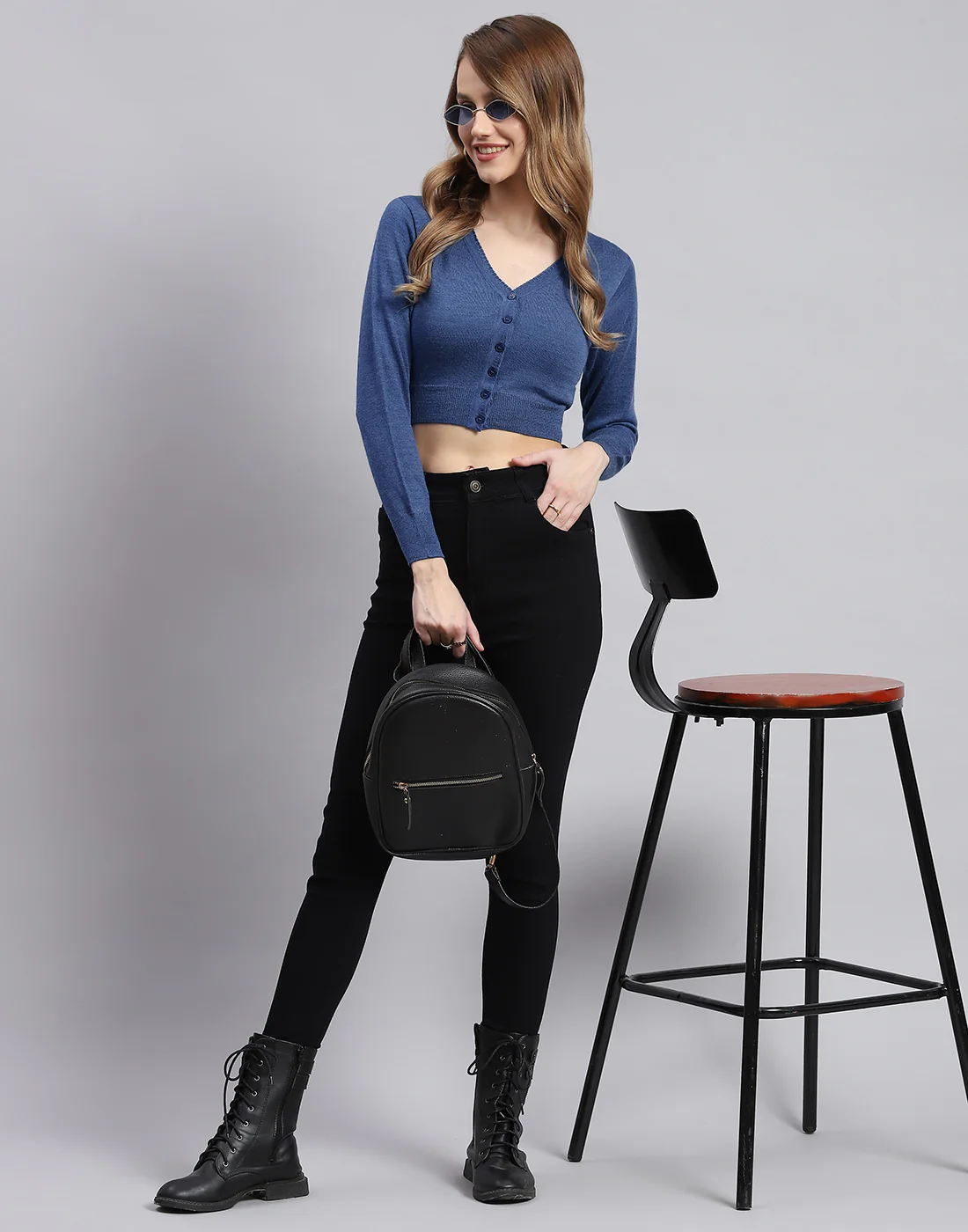 Women Blue Solid V Neck Full Sleeve Sweater - Image 2