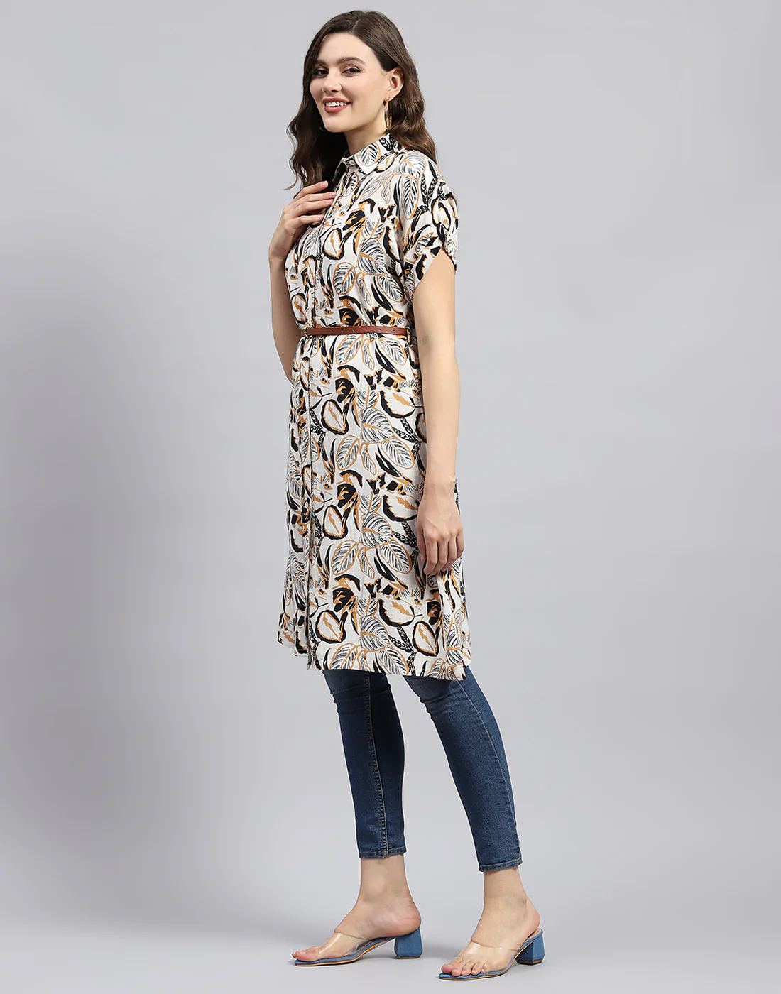 Women Brown & Black Printed Collar Half Sleeve Tunic - Image 4
