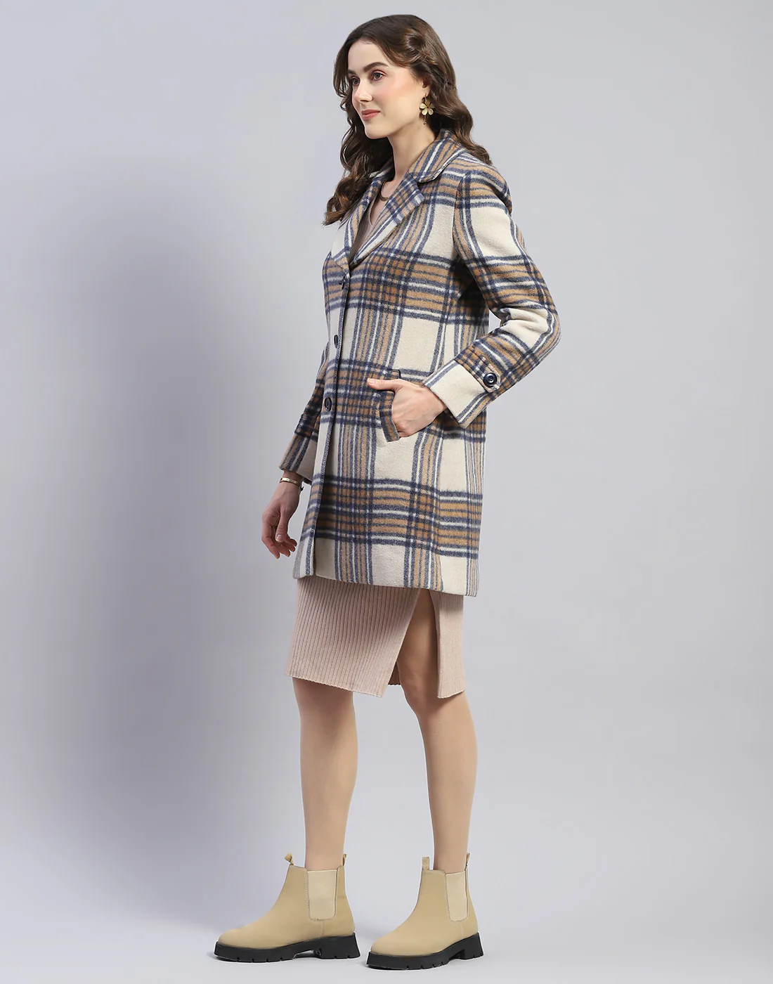 Women Brown Check Lapel Collar Full Sleeve Coat - Image 3