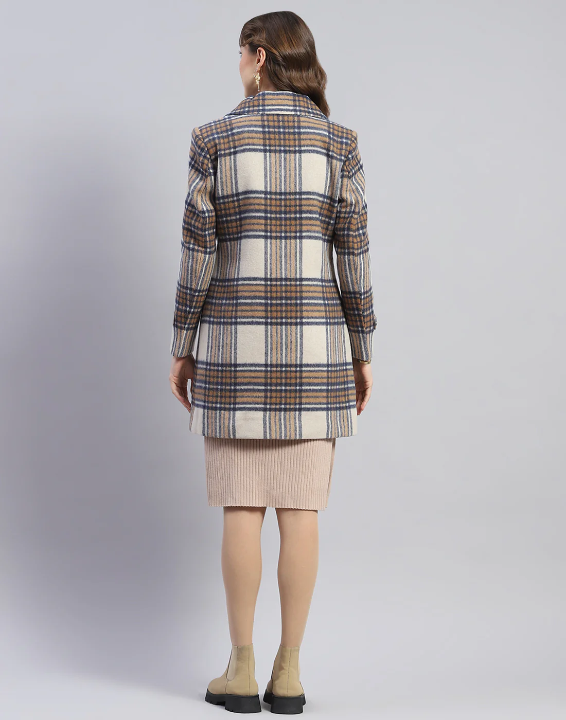 Women Brown Check Lapel Collar Full Sleeve Coat - Image 5