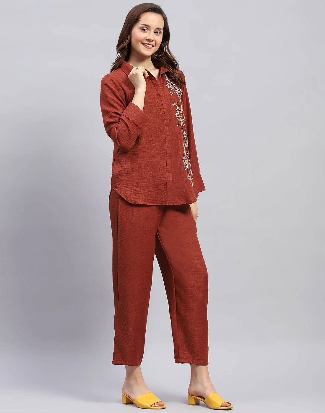 Women Brown Floral Print Collar Neck Full Sleeve Cords Set - Image 5