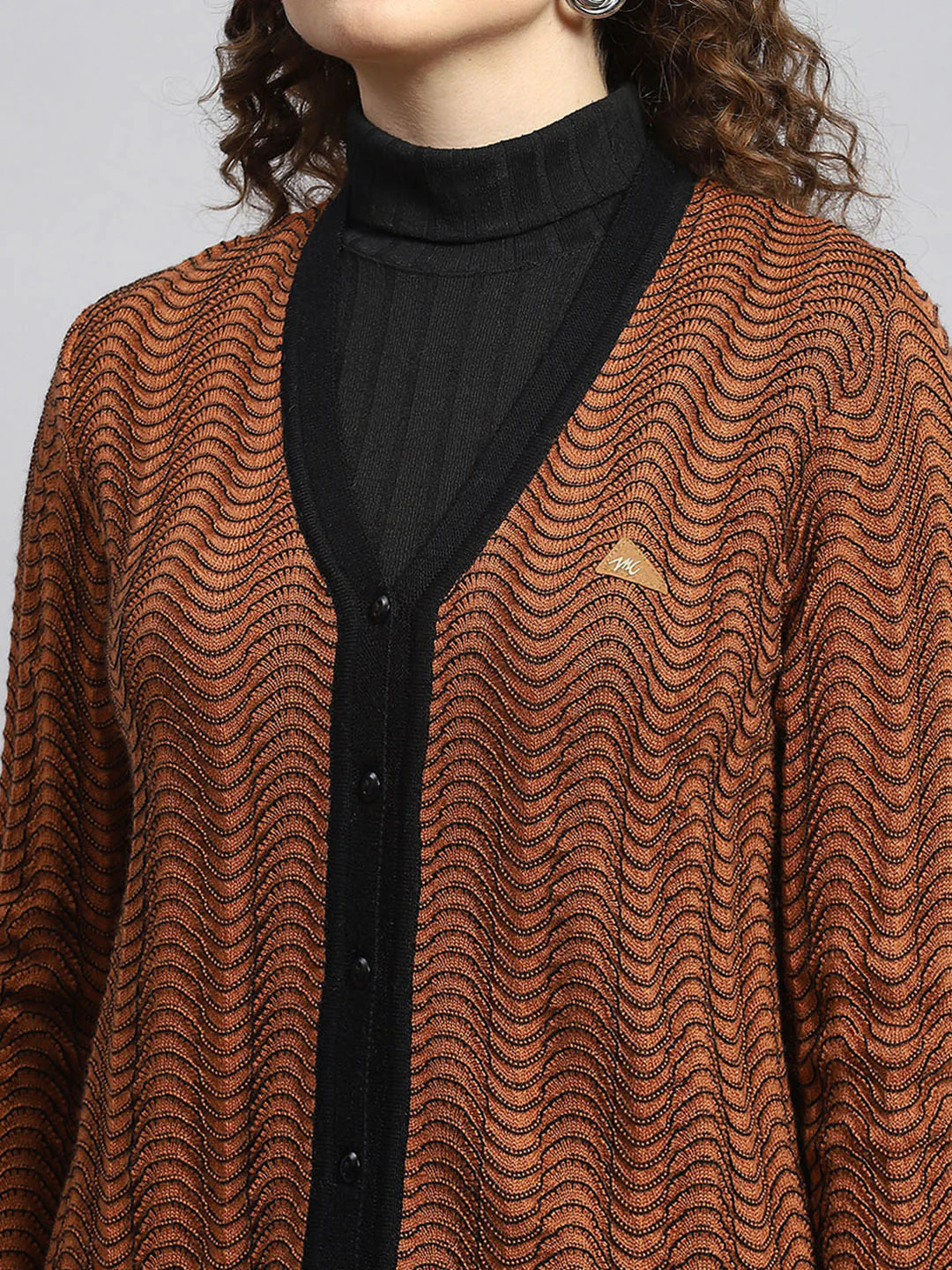 Women Brown Jaquard Cardigan - Image 6