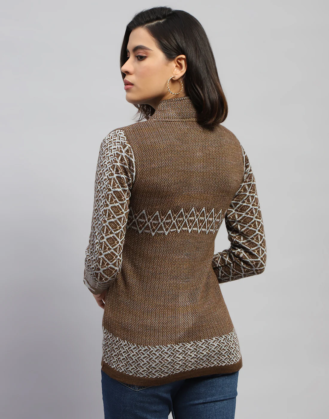Women Brown Jaquard Round Neck Full Sleeve Cardigan - Image 6