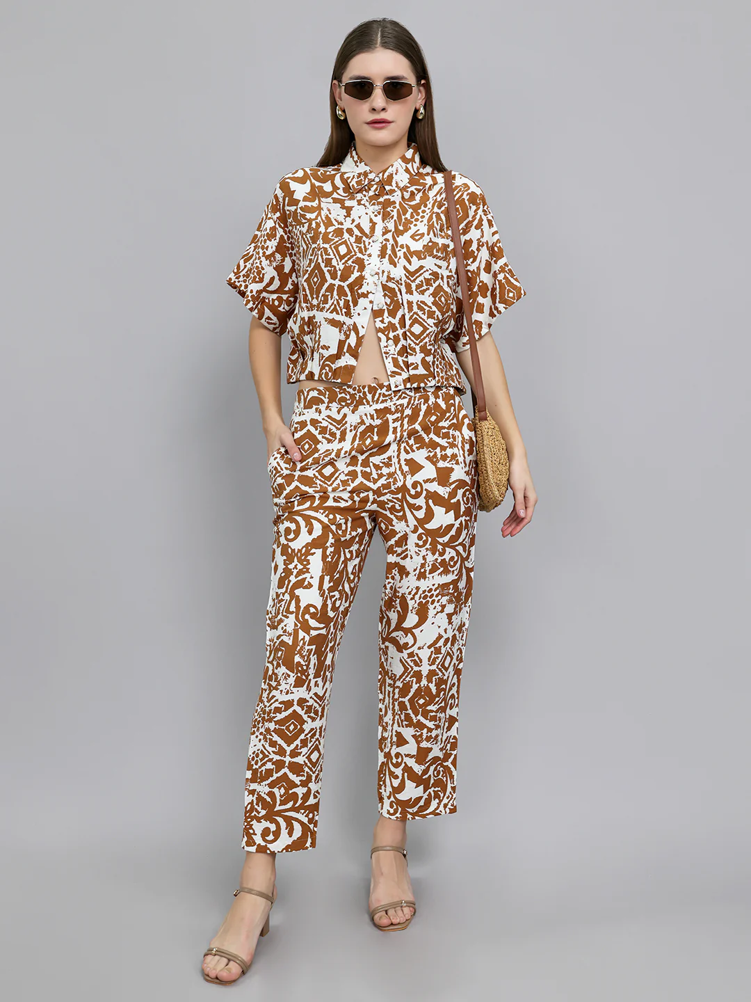 Women Brown Printed Collar Half Sleeve Cords Set - Image 6