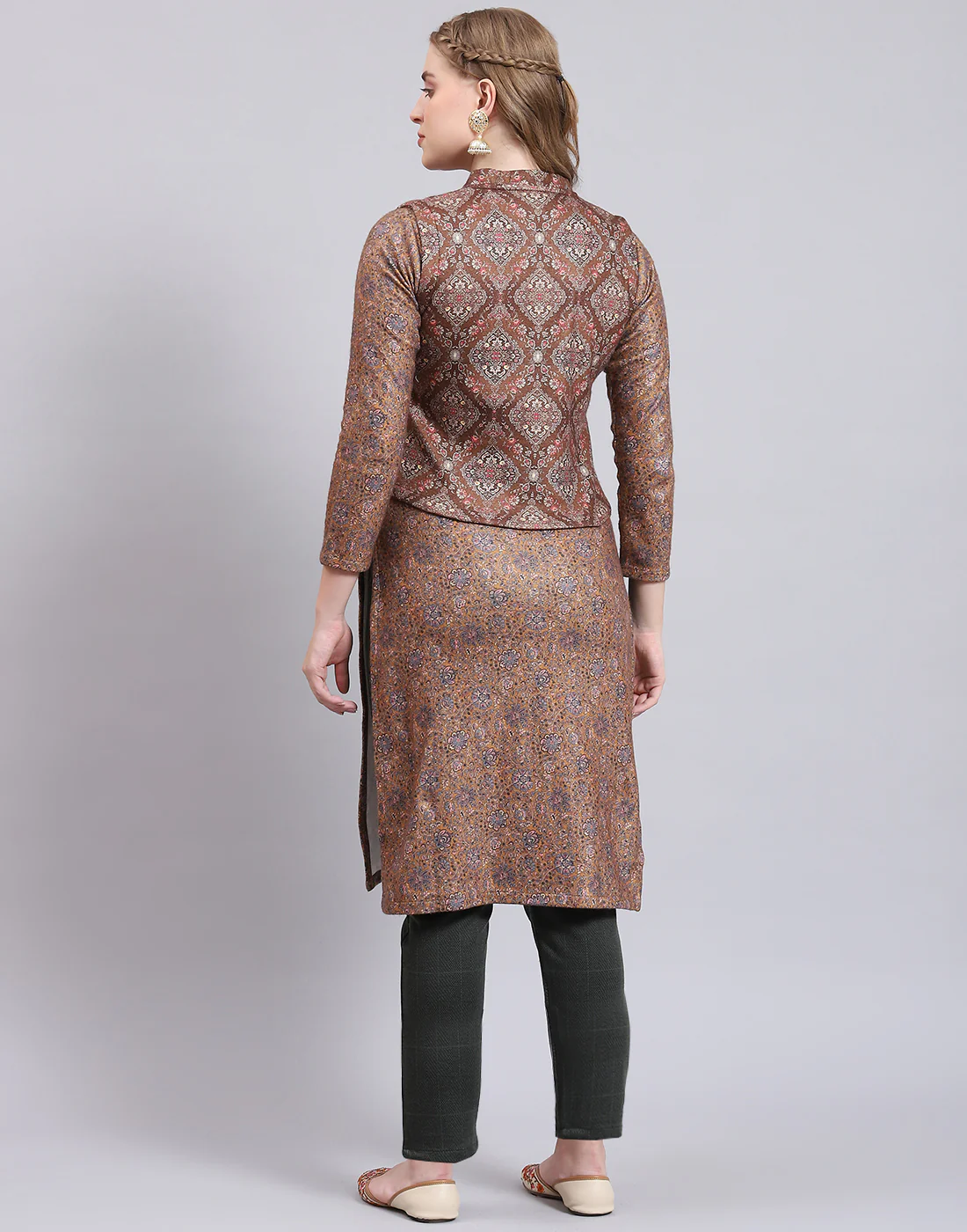 Women Brown Printed Mandarin Collar Full Sleeve Kurtis Set