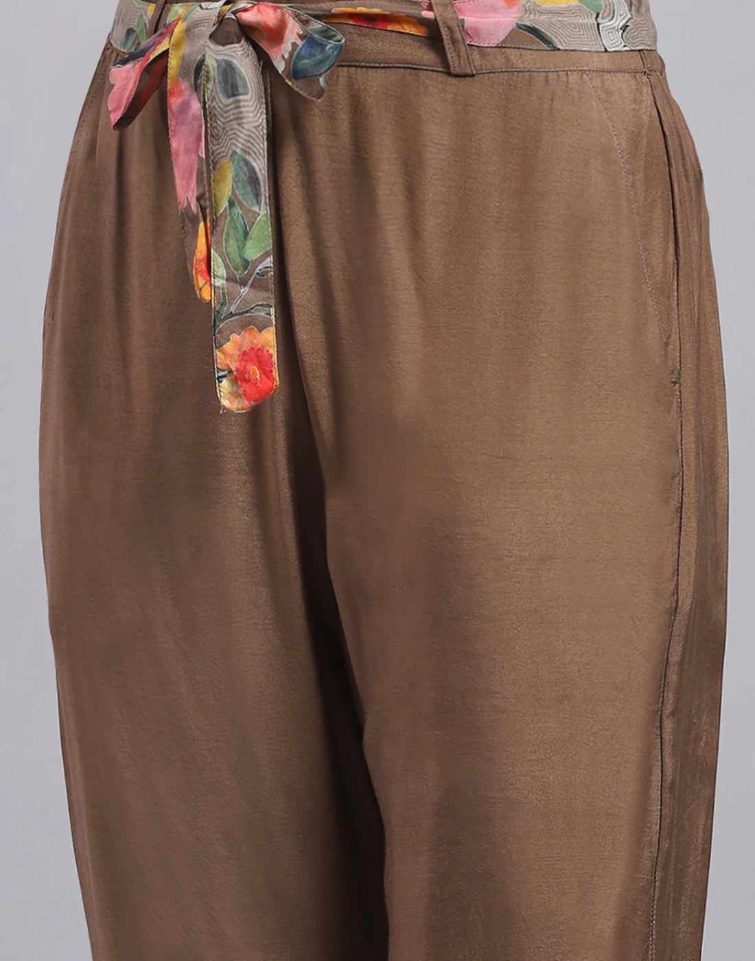 Women Brown Printed Mandarin Collar Half Sleeve Cords Set - Image 7