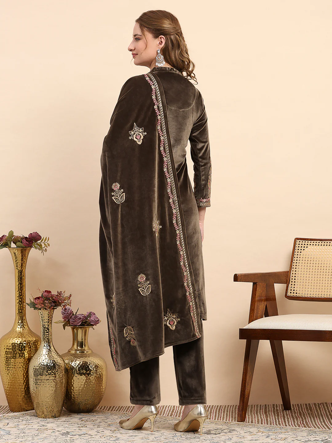 Women Brown Printed Round Neck Full Sleeve 3 Pc Kurti Set for Winter - Image 5