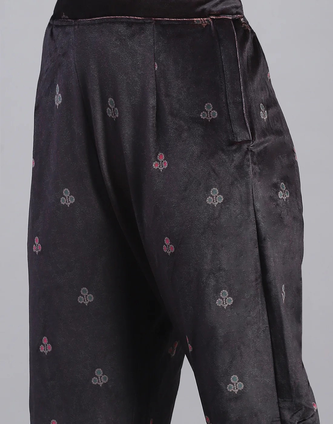 Women Brown Printed Round Neck Full Sleeve Kurti+Lower Set - Image 10