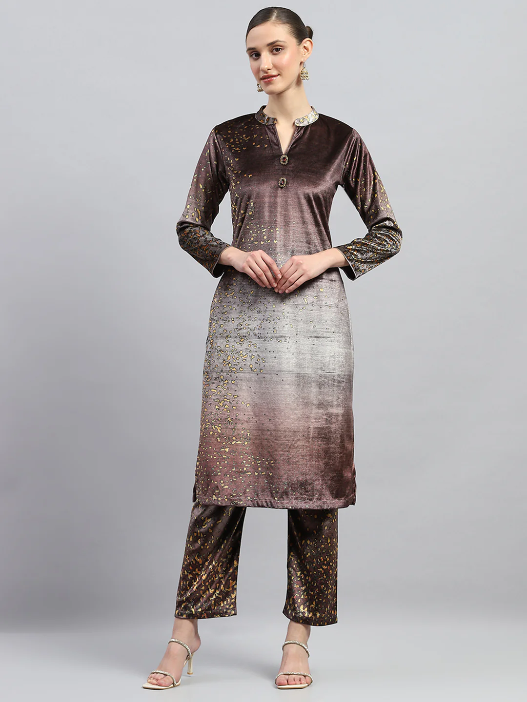 Women Brown Printed Round Neck Full Sleeve Kurti Set - Image 4
