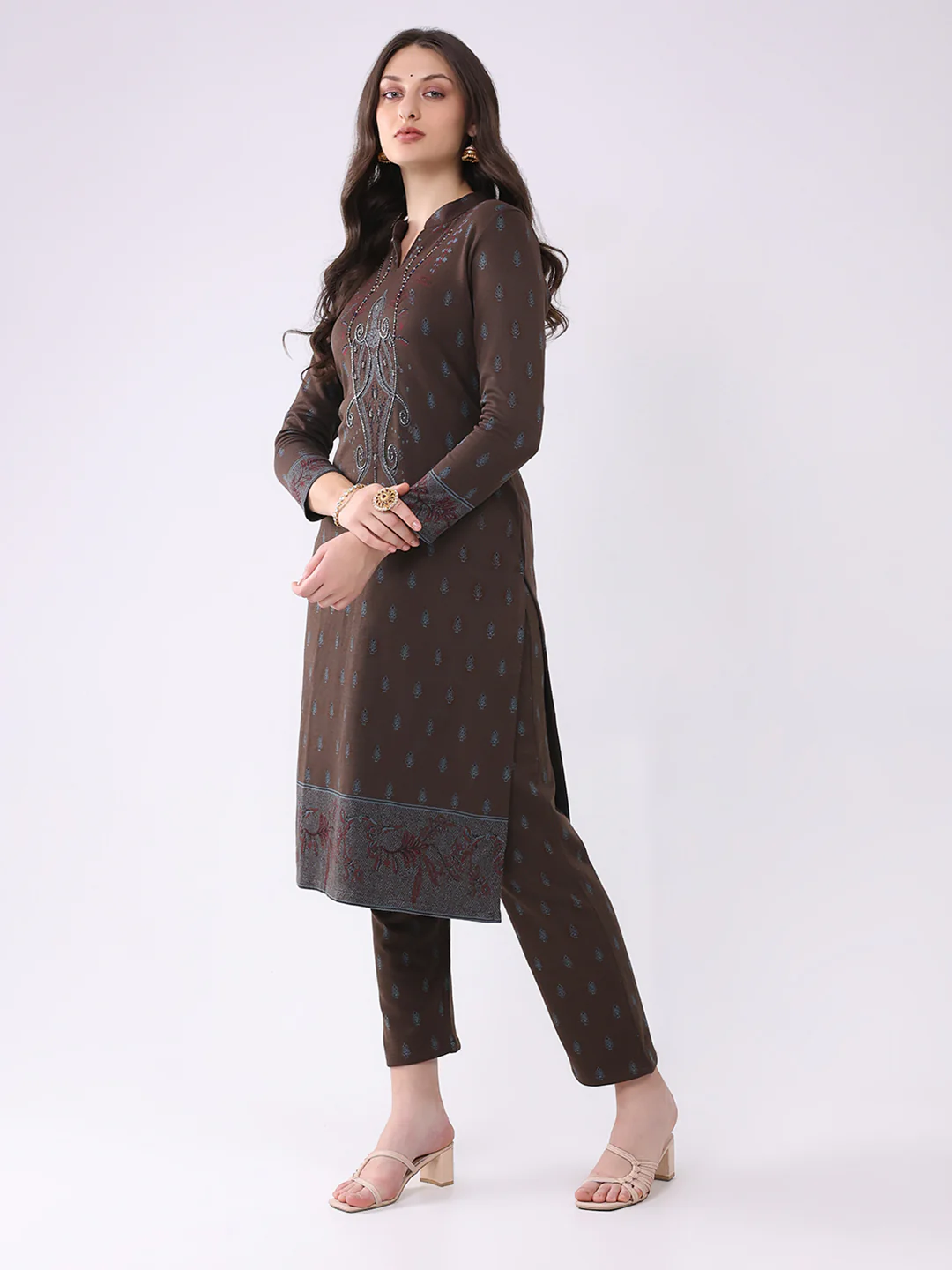 Women Brown Printed Round Neck Full Sleeve Kurti Set for Winter - Image 3