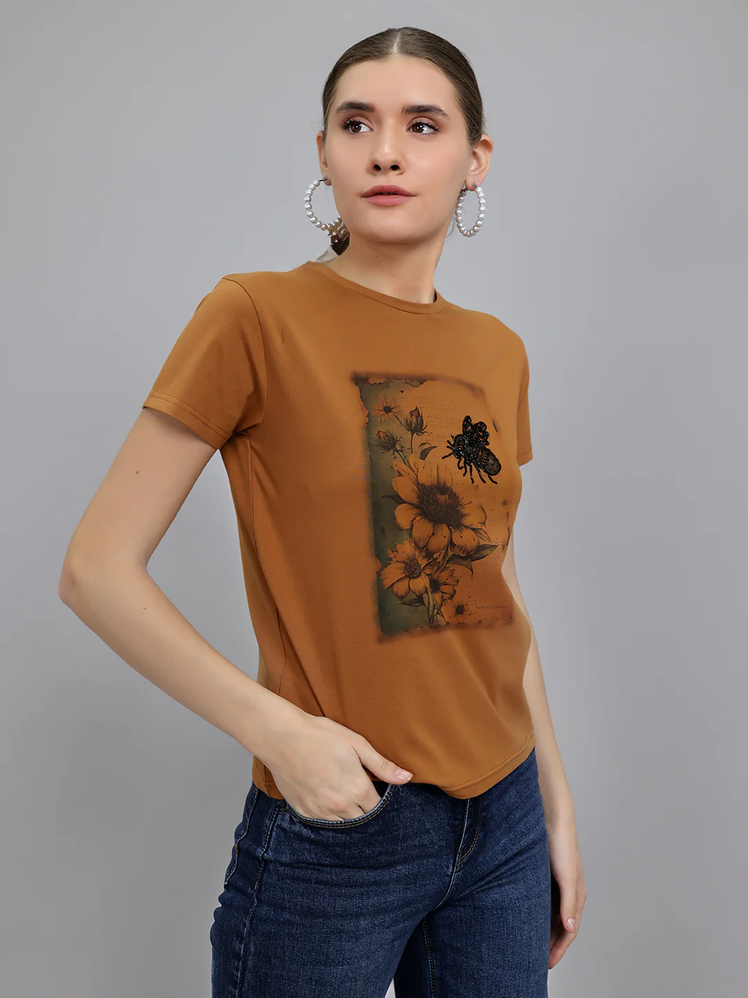 Women Brown Printed Round Neck Half Sleeve Top - Image 3