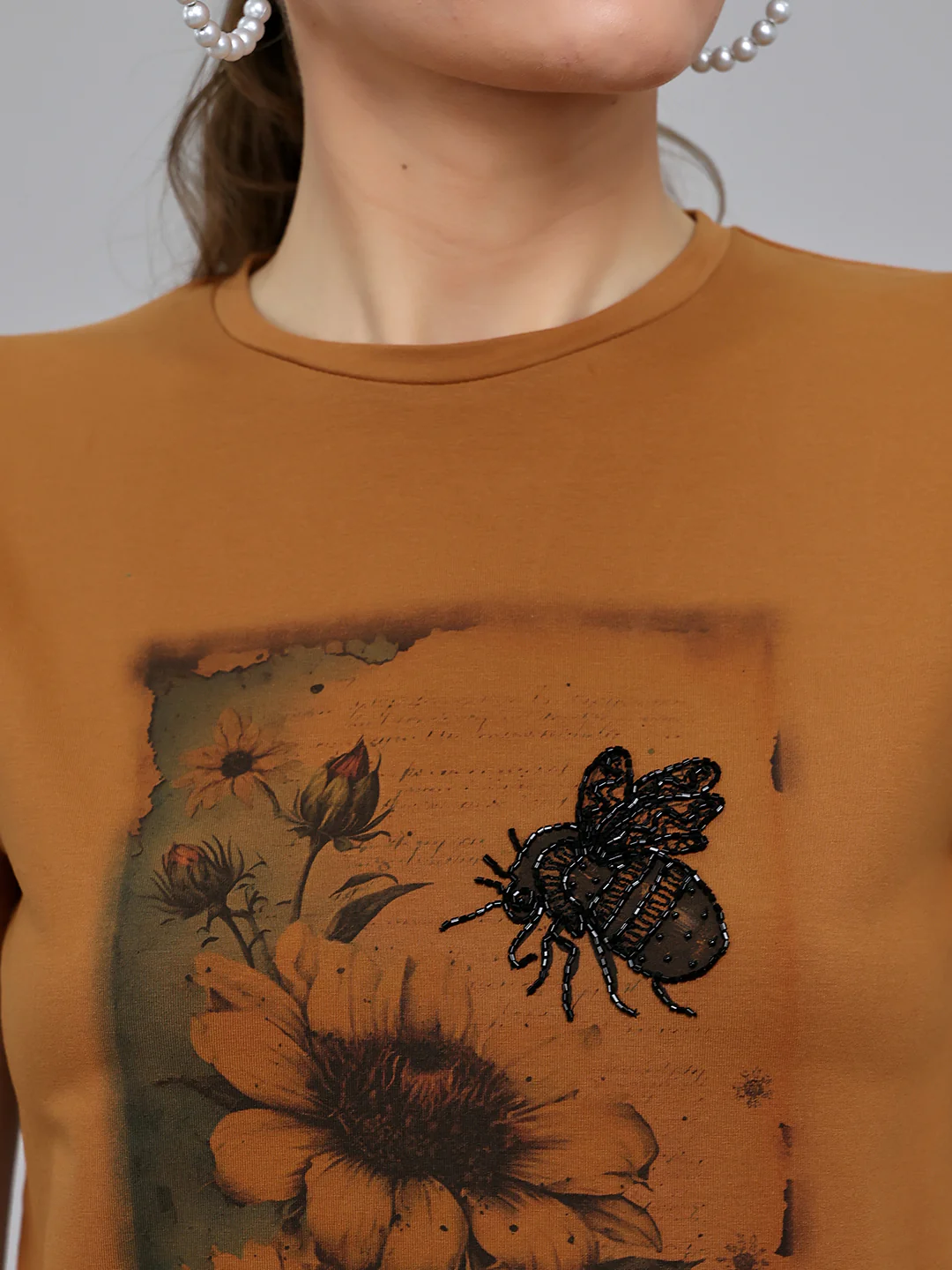 Women Brown Printed Round Neck Half Sleeve Top - Image 5