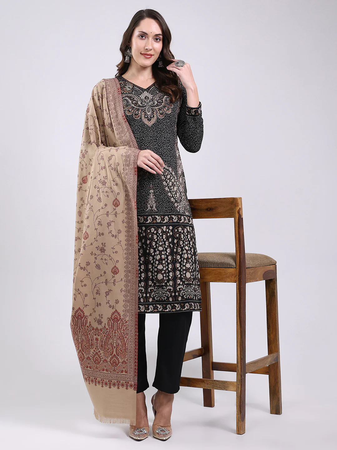 Women Brown Printed Wool Blend Shawl - Image 5
