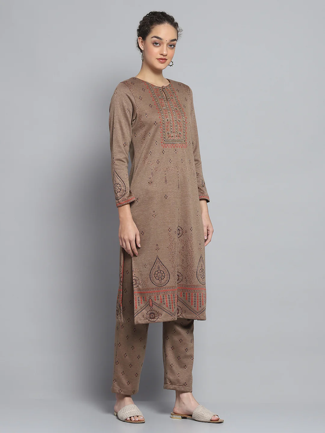 Women Brown Self Design Round Neck Full Sleeve Kurti Set for Winter - Image 5