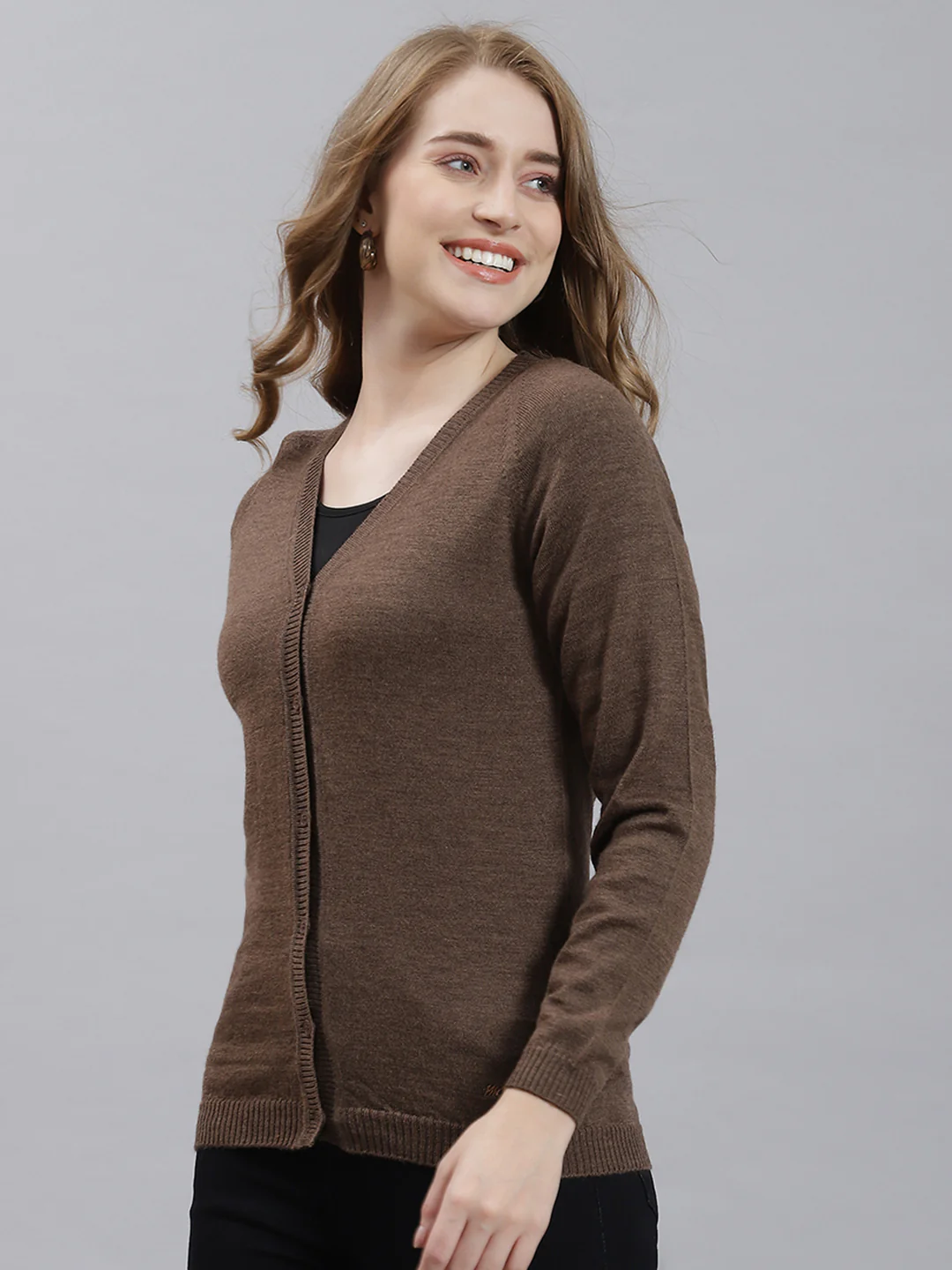 Women Brown Solid Cardigan - Image 3