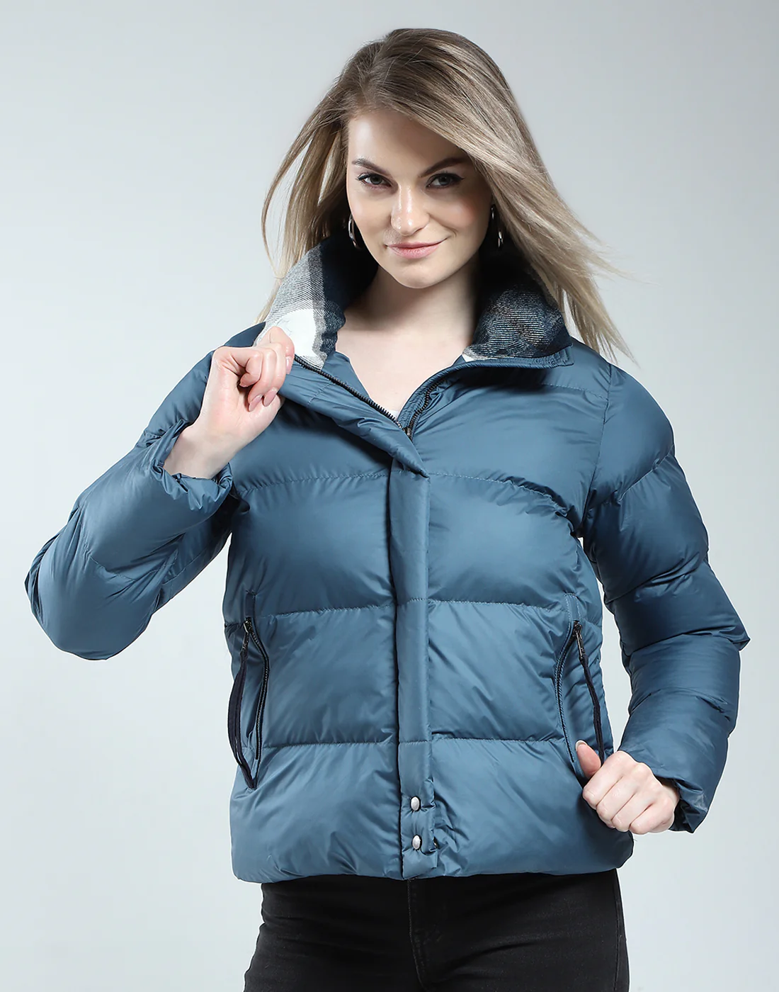 Women Brown Solid Collar Full Sleeve Jacket
