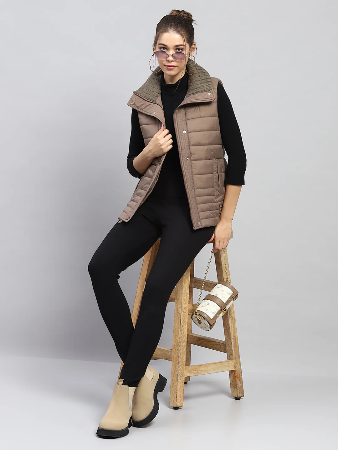 Women Brown Solid Collar Sleeveless Jacket - Image 2