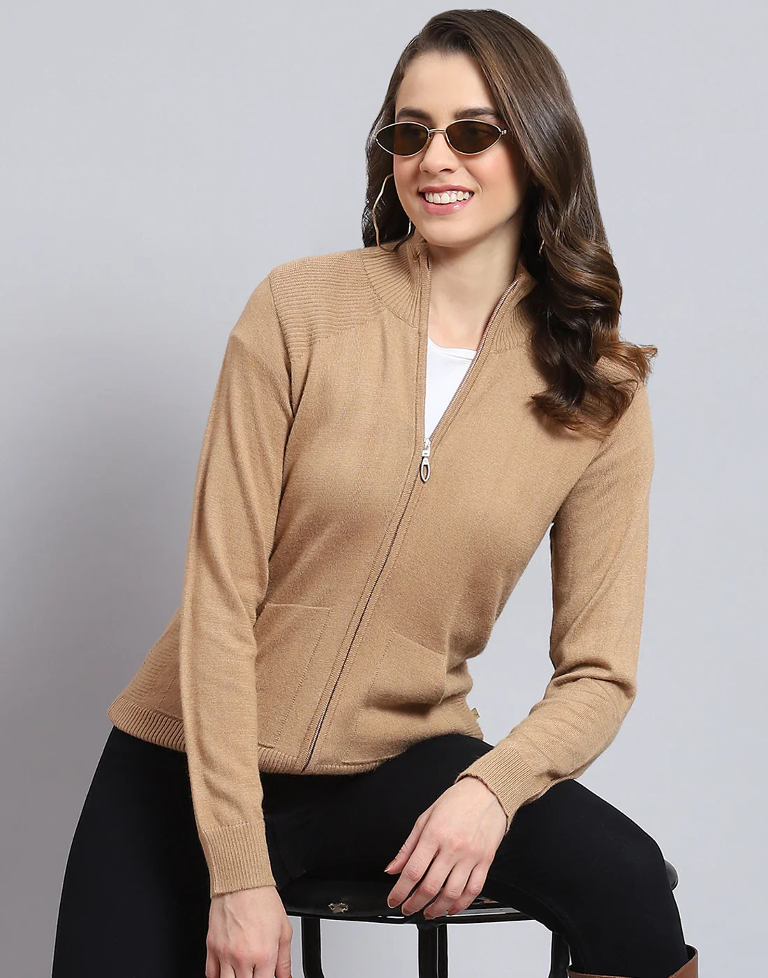 Women Brown Solid H Neck Full Sleeve Cardigan - Image 2