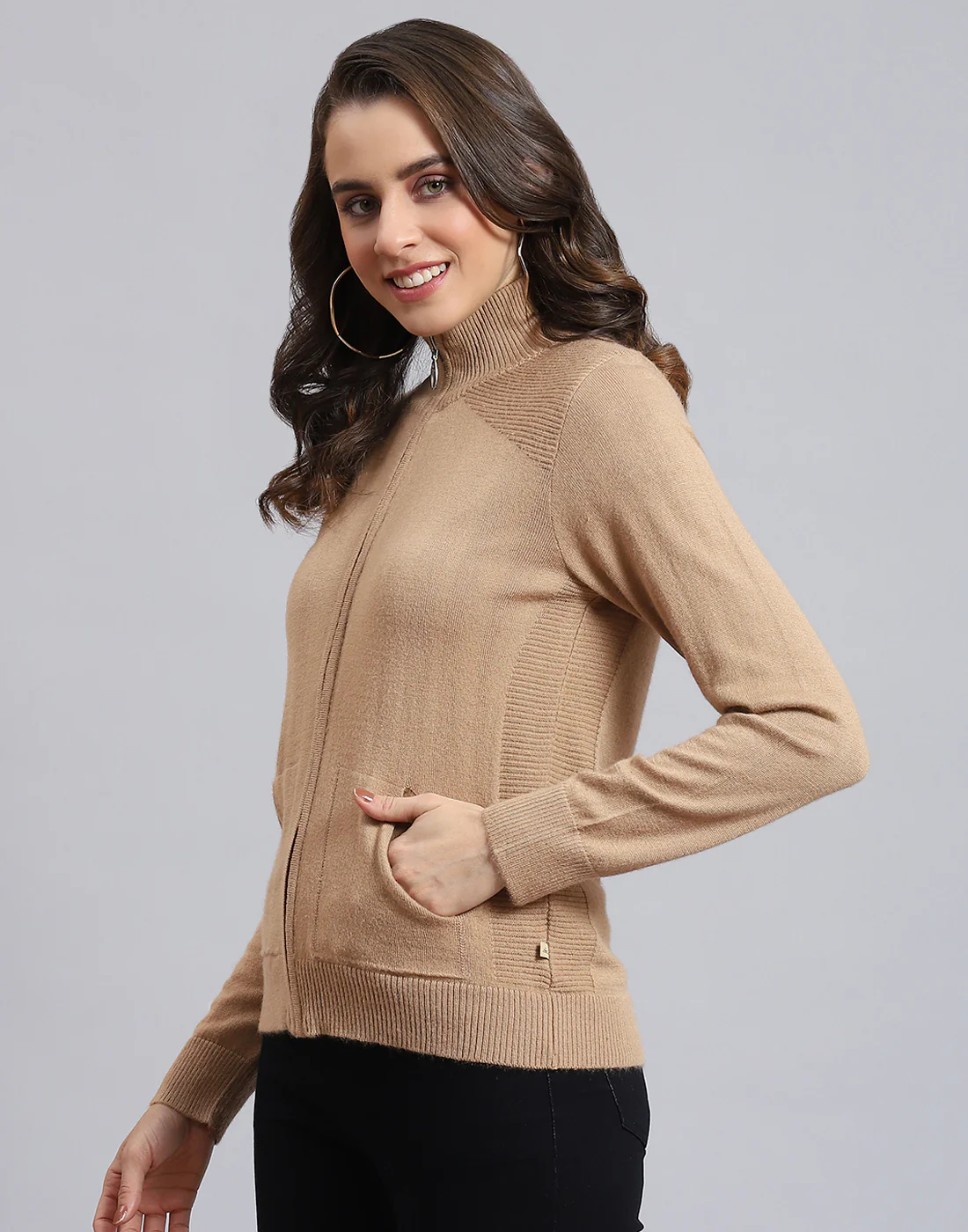 Women Brown Solid H Neck Full Sleeve Cardigan - Image 4