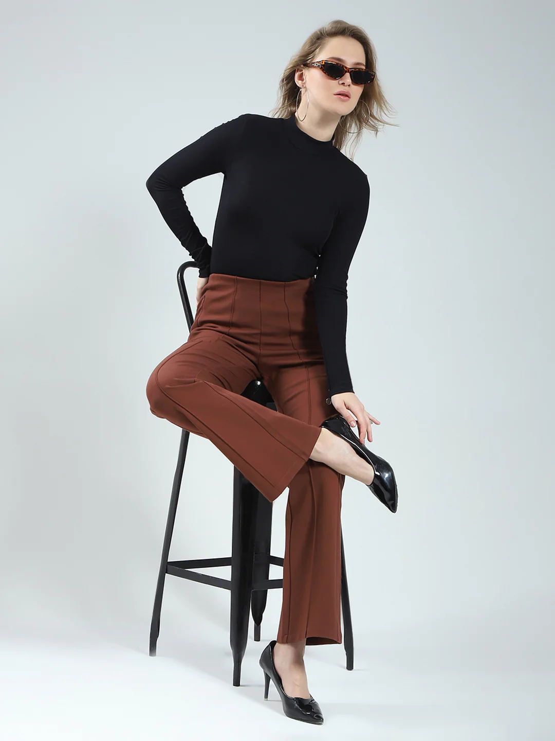 Women Brown Solid Regular Fit Jegging - Image 2