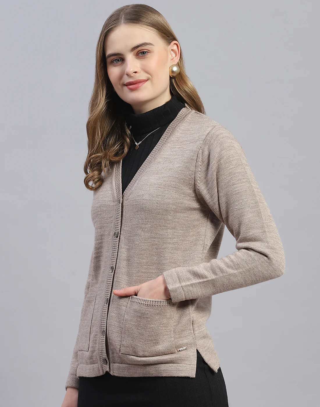 Women Brown Solid V Neck Full Sleeve Cardigan - Image 3