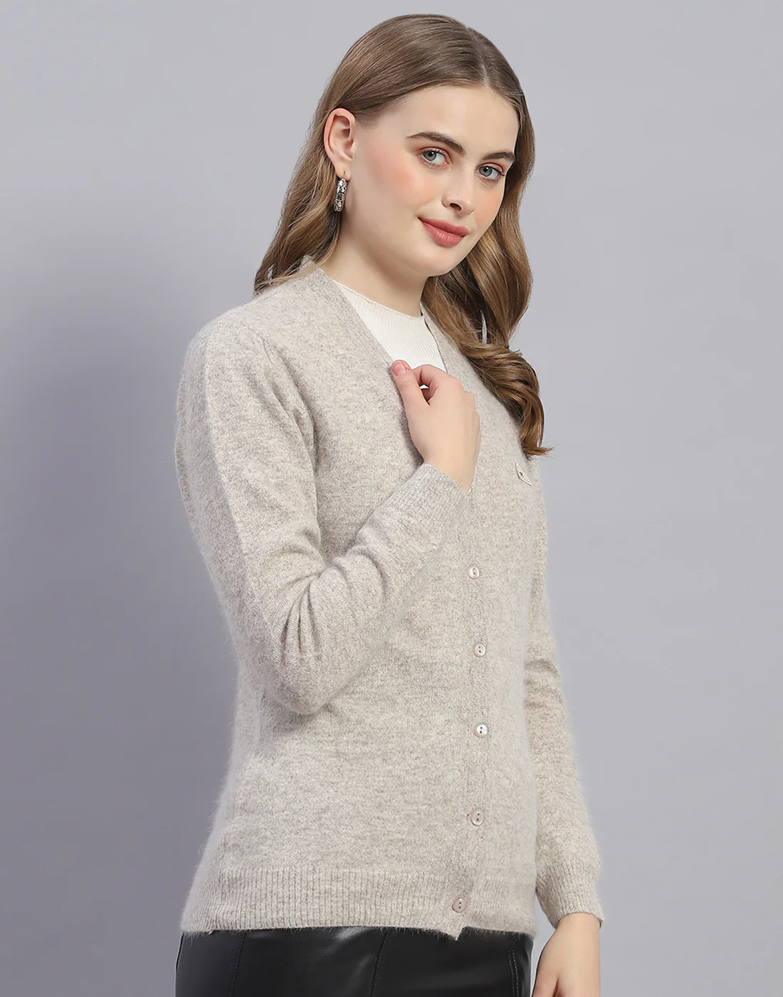 Women Brown Solid V Neck Full Sleeve Cardigan - Image 4