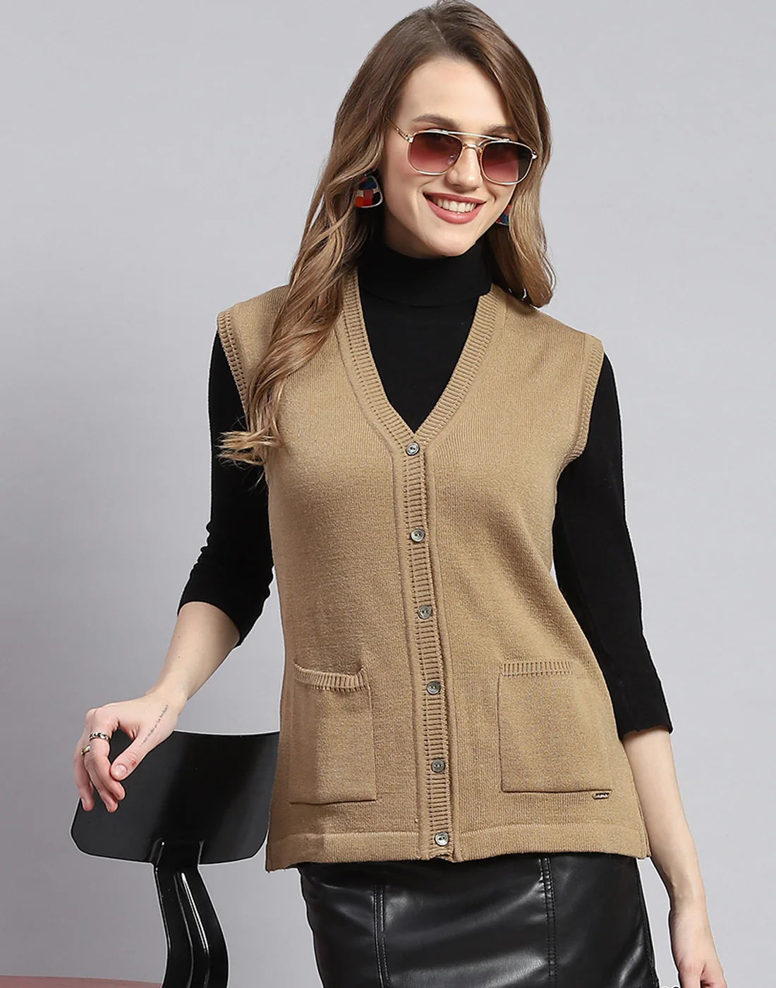 Women Brown Solid V Neck Sleeveless Cardigans - Image 2
