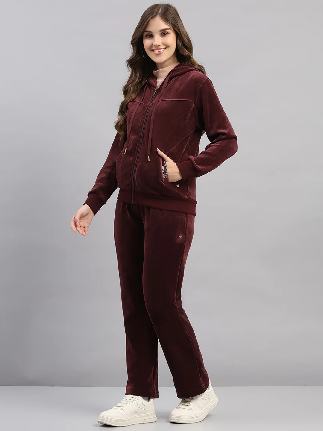 Women Burgundy Printed Hooded Full Sleeve Winter Tracksuit - Image 3