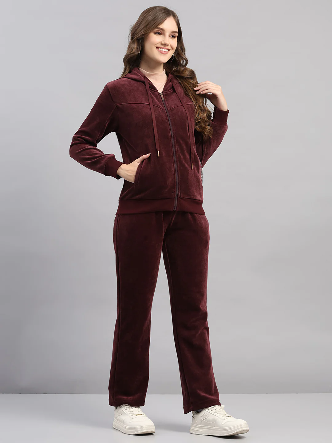 Women Burgundy Printed Hooded Full Sleeve Winter Tracksuit - Image 4