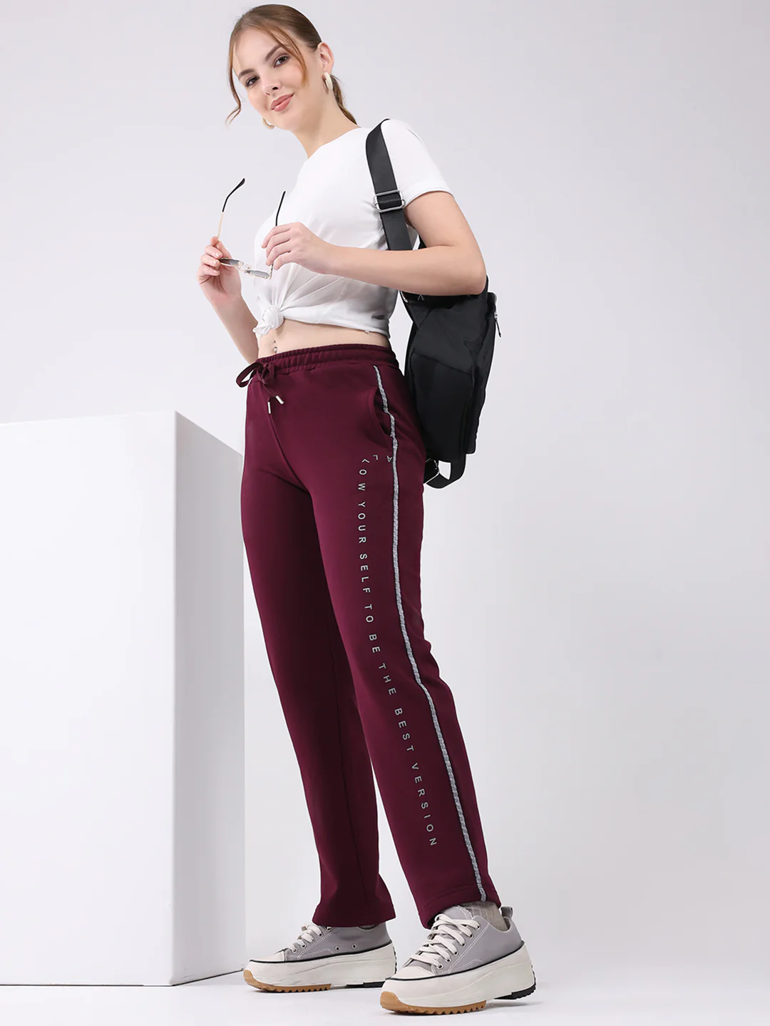 Women Burgundy Printed Regular Fit Winter Lower - Image 2