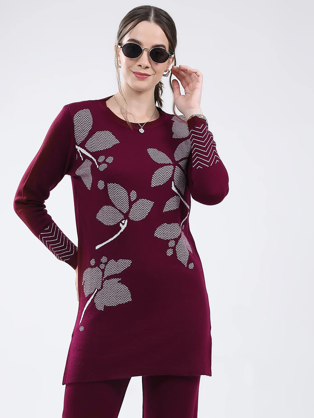 Women Burgundy Self Design Round Neck Full Sleeve Cords Set - Image 3