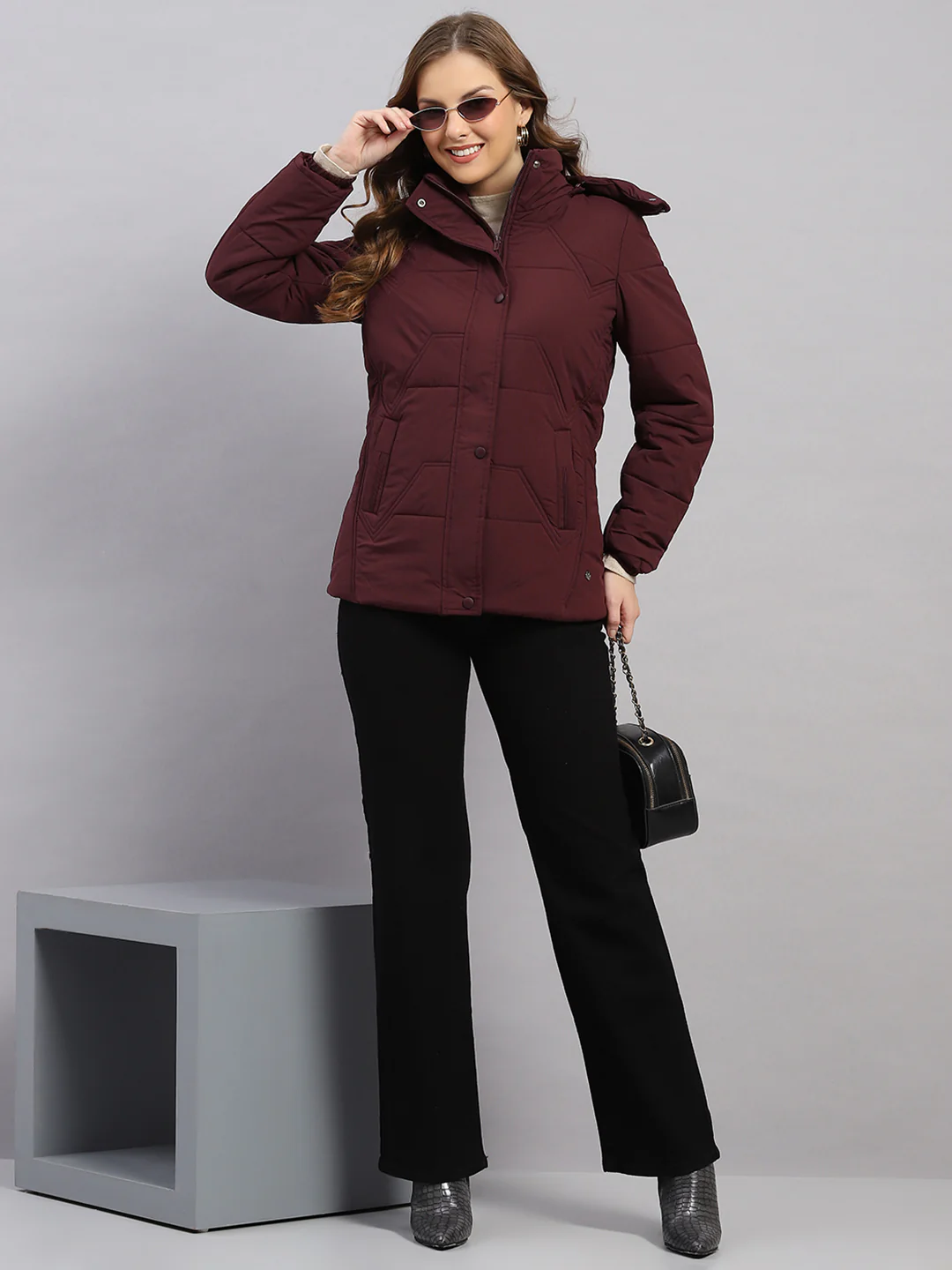 Women Burgundy Solid Hooded Full Sleeve Jacket - Image 2