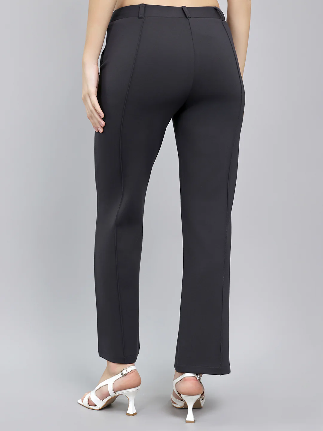 Women Charcoal Solid Regular Fit Jegging - Image 4