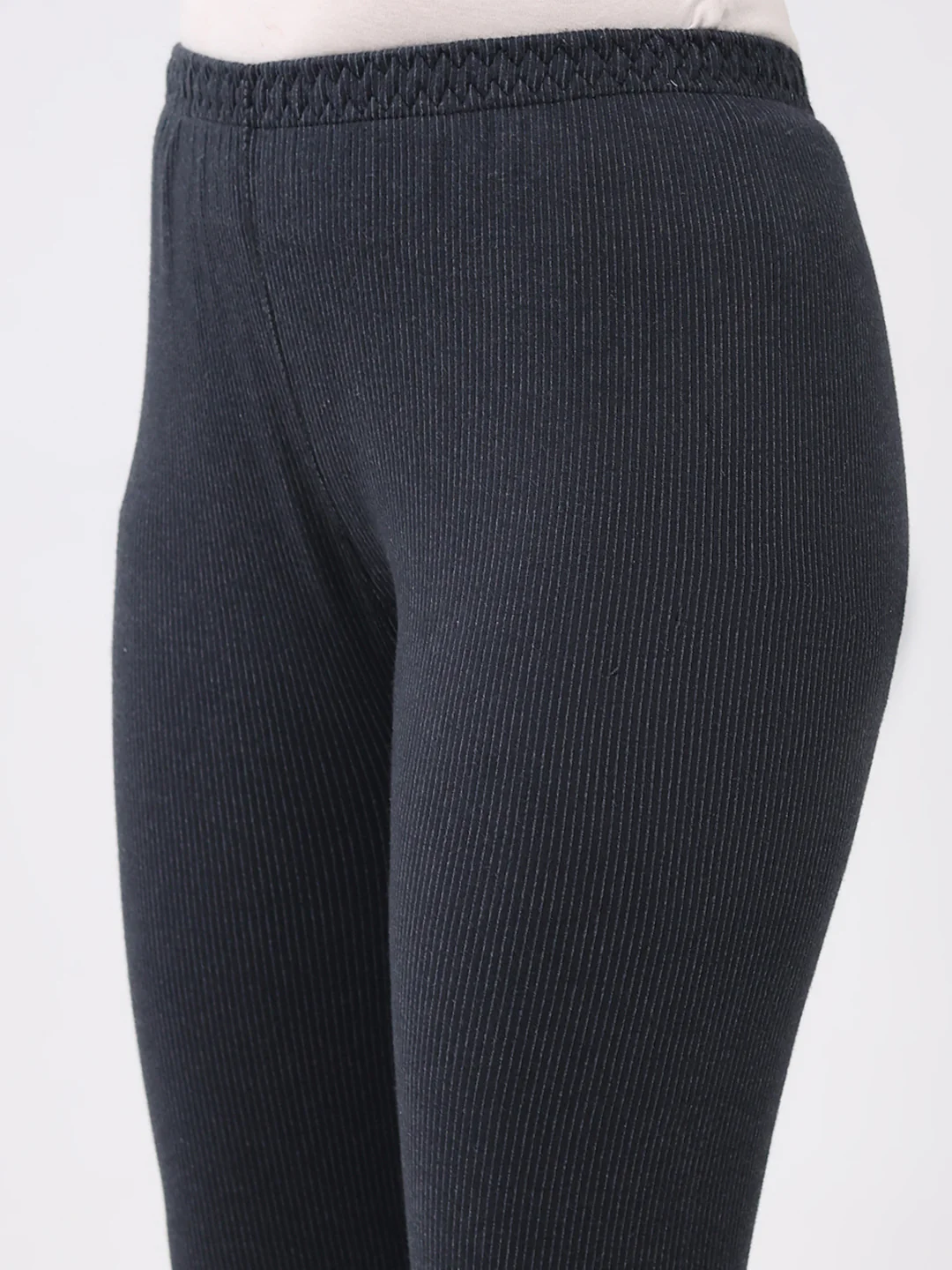 Women Charcoal Solid Thermal Lower - Image 6