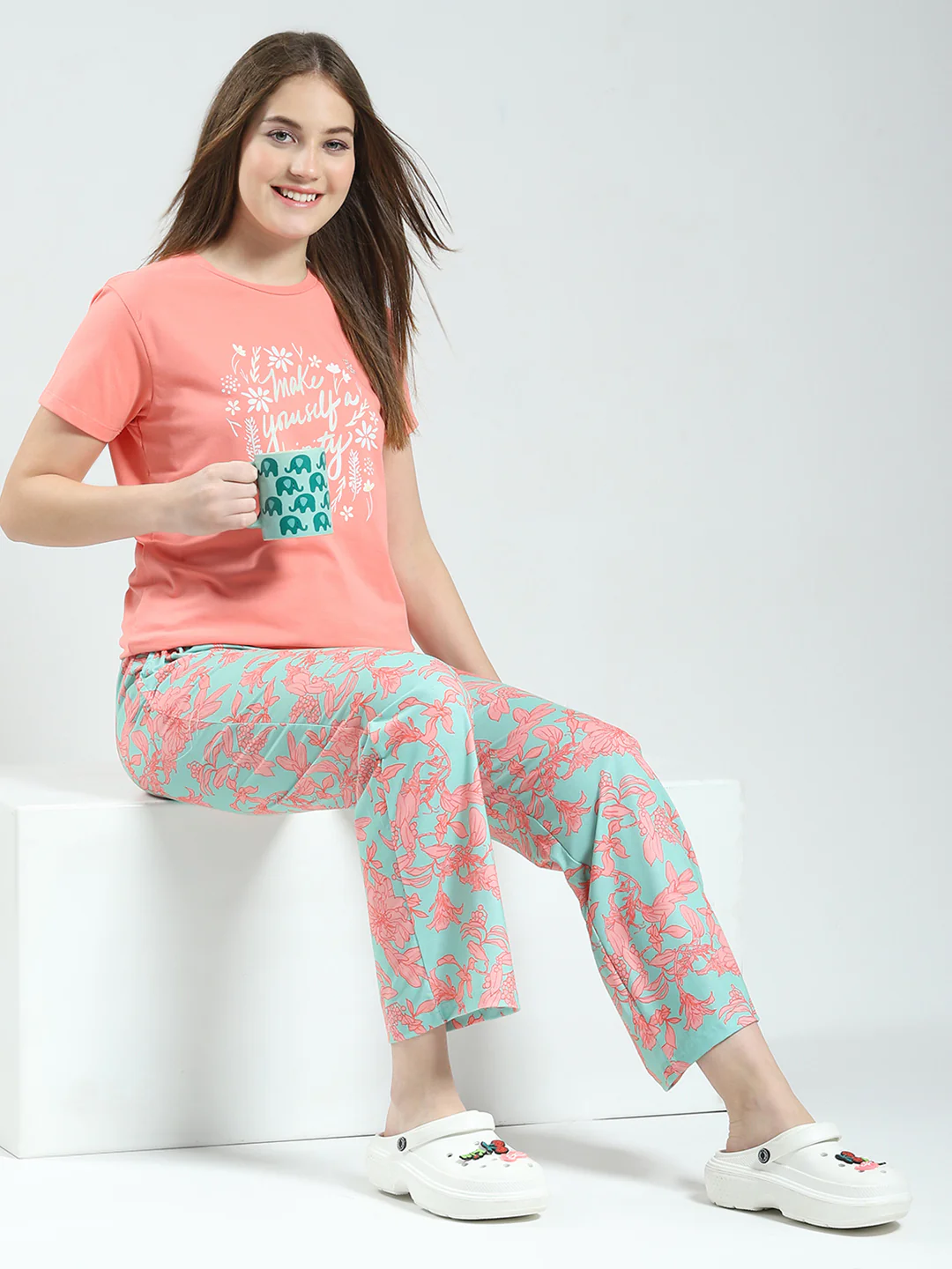 Women Coral Printed Round Neck Half Sleeve Lower Set - Image 2