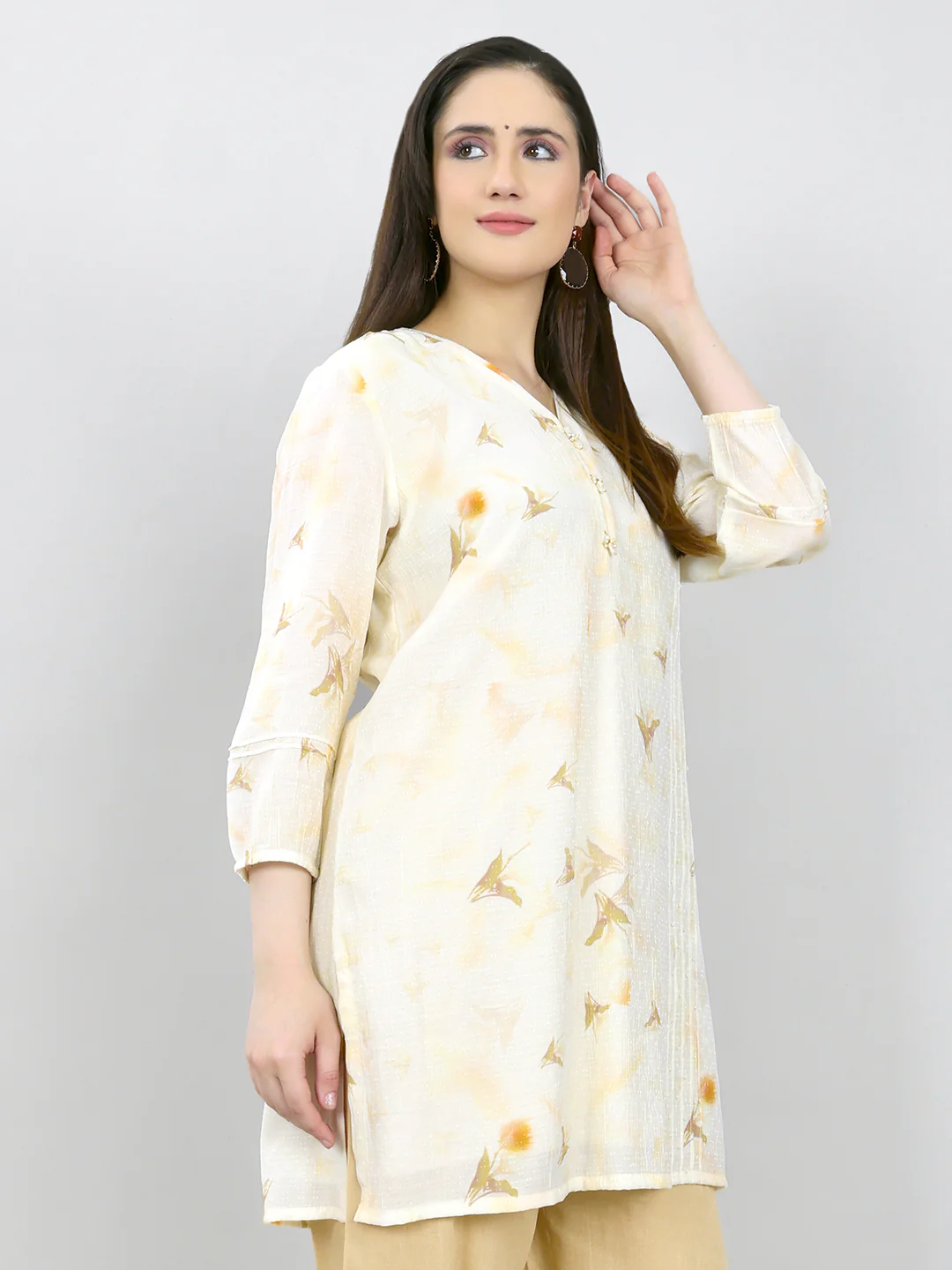 Women Cream Printed V Neck 3/4th Sleeve Kurti - Image 3