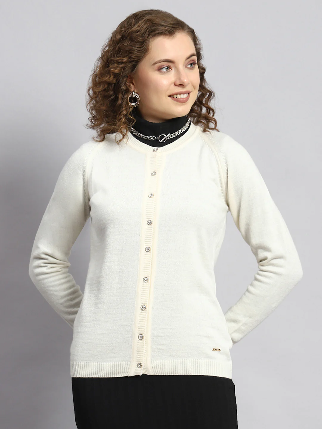 Women Cream Solid Cardigan - Image 2