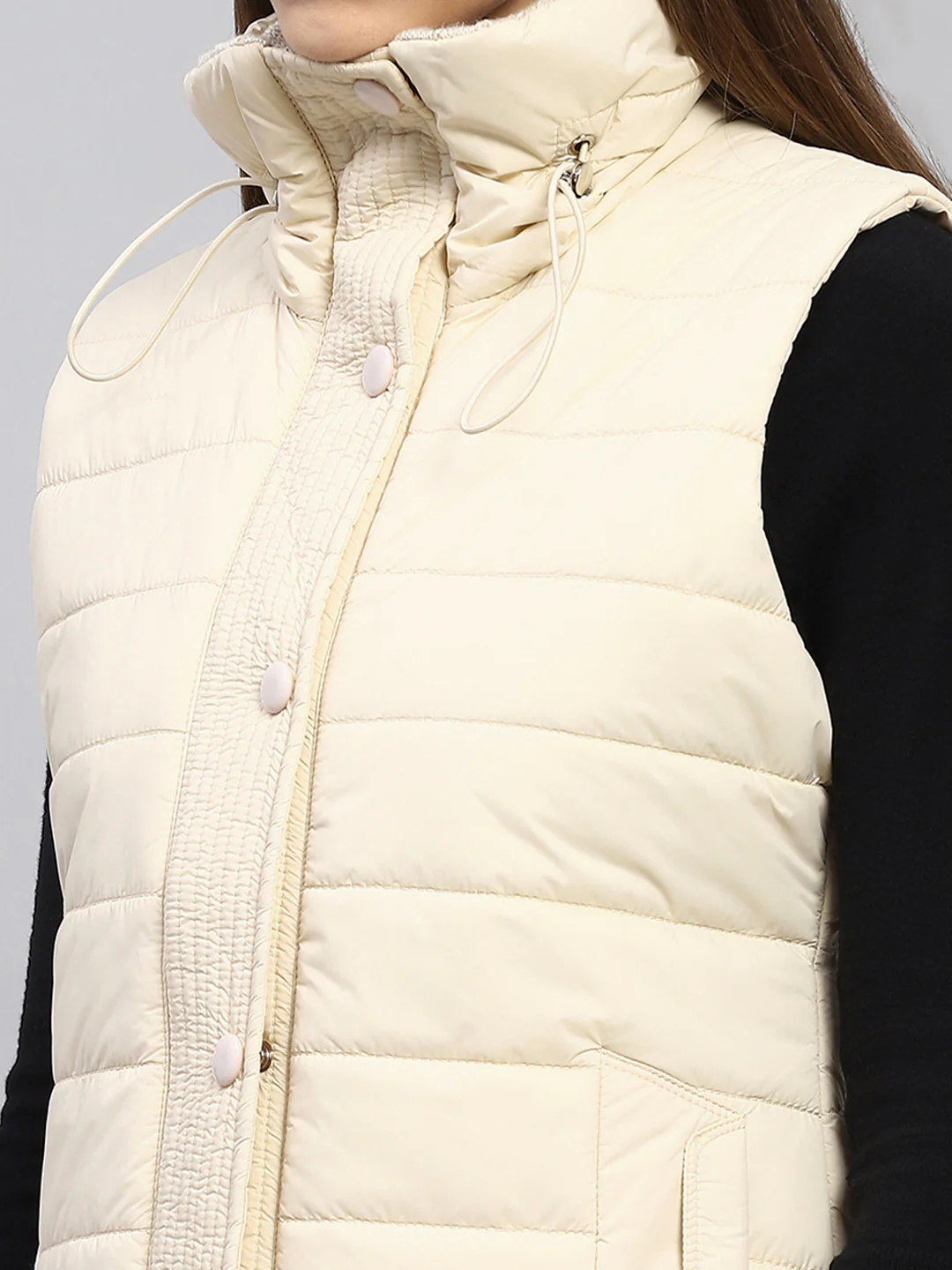 Women Cream Solid Collar Sleeveless Jacket - Image 7