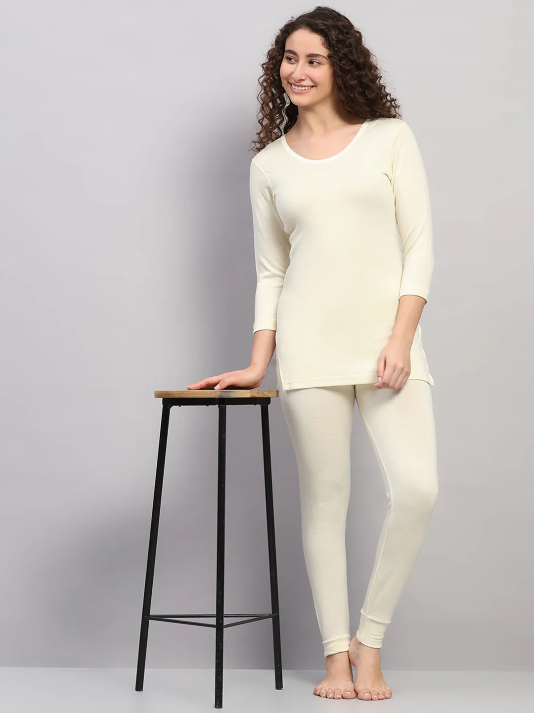 Women Cream Solid Regular Fit Thermal Lower - Image 2