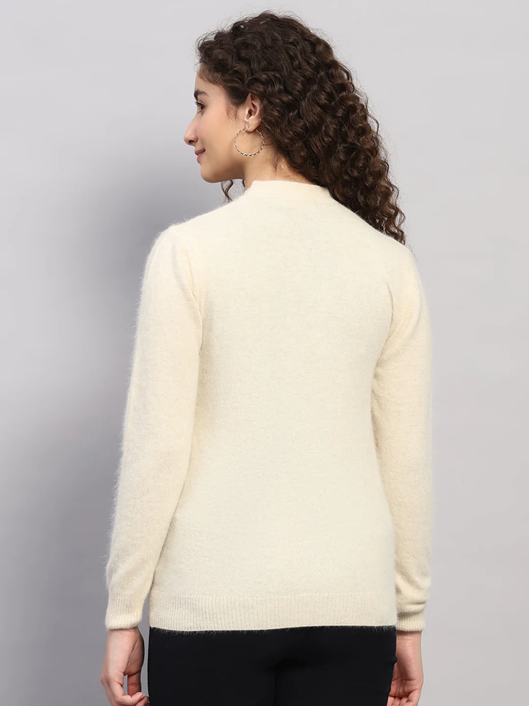 Women Cream Solid V Neck Full Sleeve Cardigan - Image 5