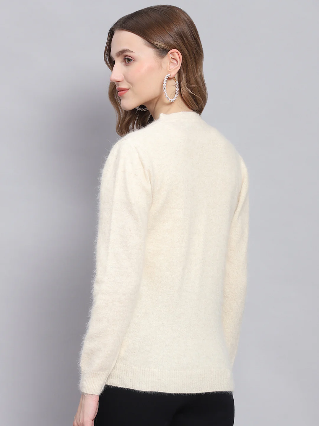 Women Cream Solid V Neck Full Sleeve Cardigans - Image 5
