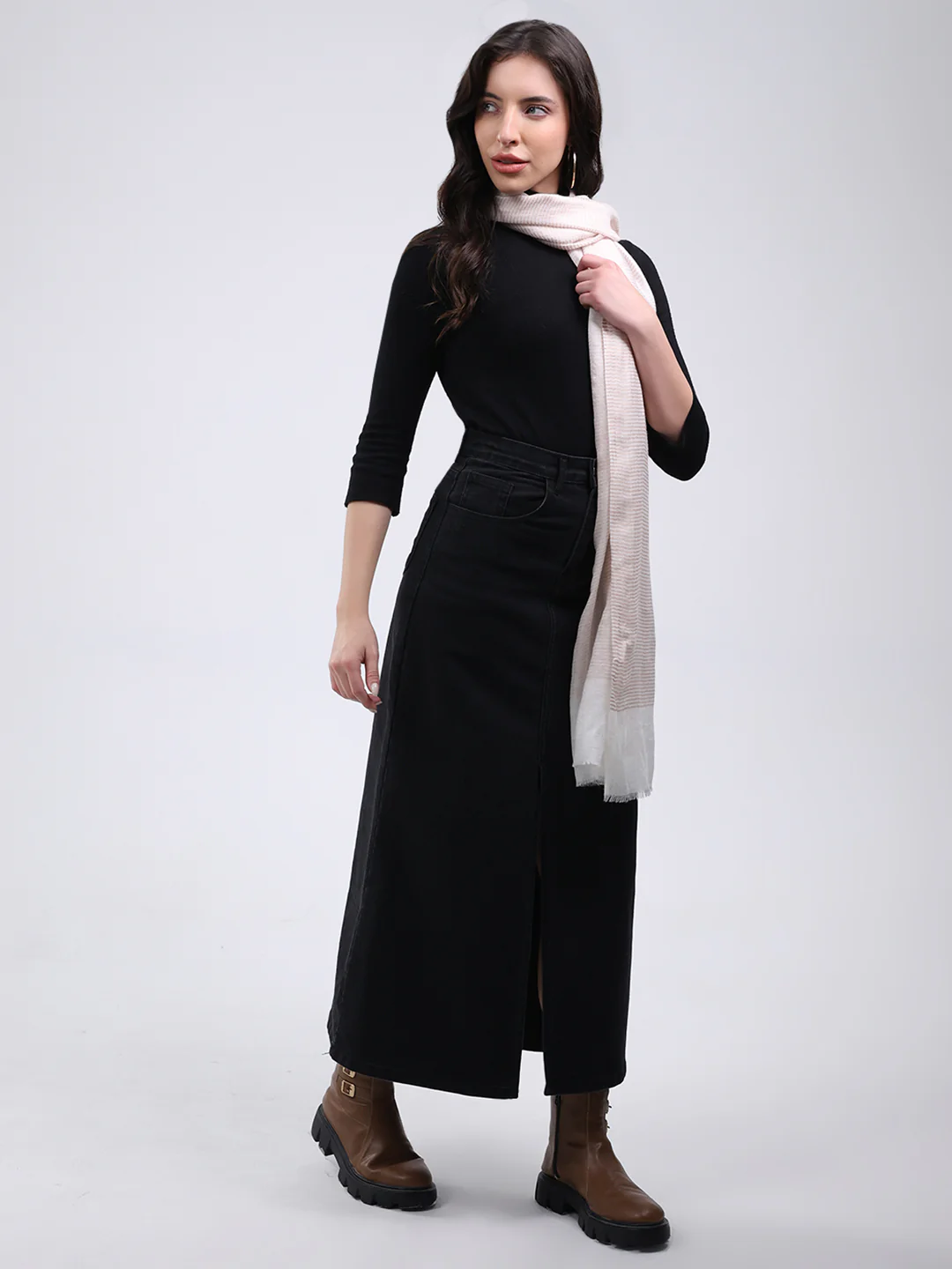 Women Cream Solid Wool Blend Stole - Image 4