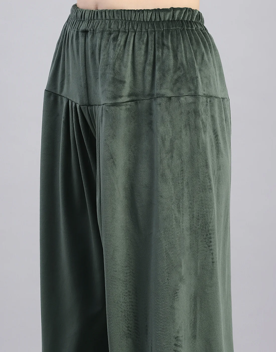 Women Green Embroidered Collar Full Sleeve Cords Set - Image 9