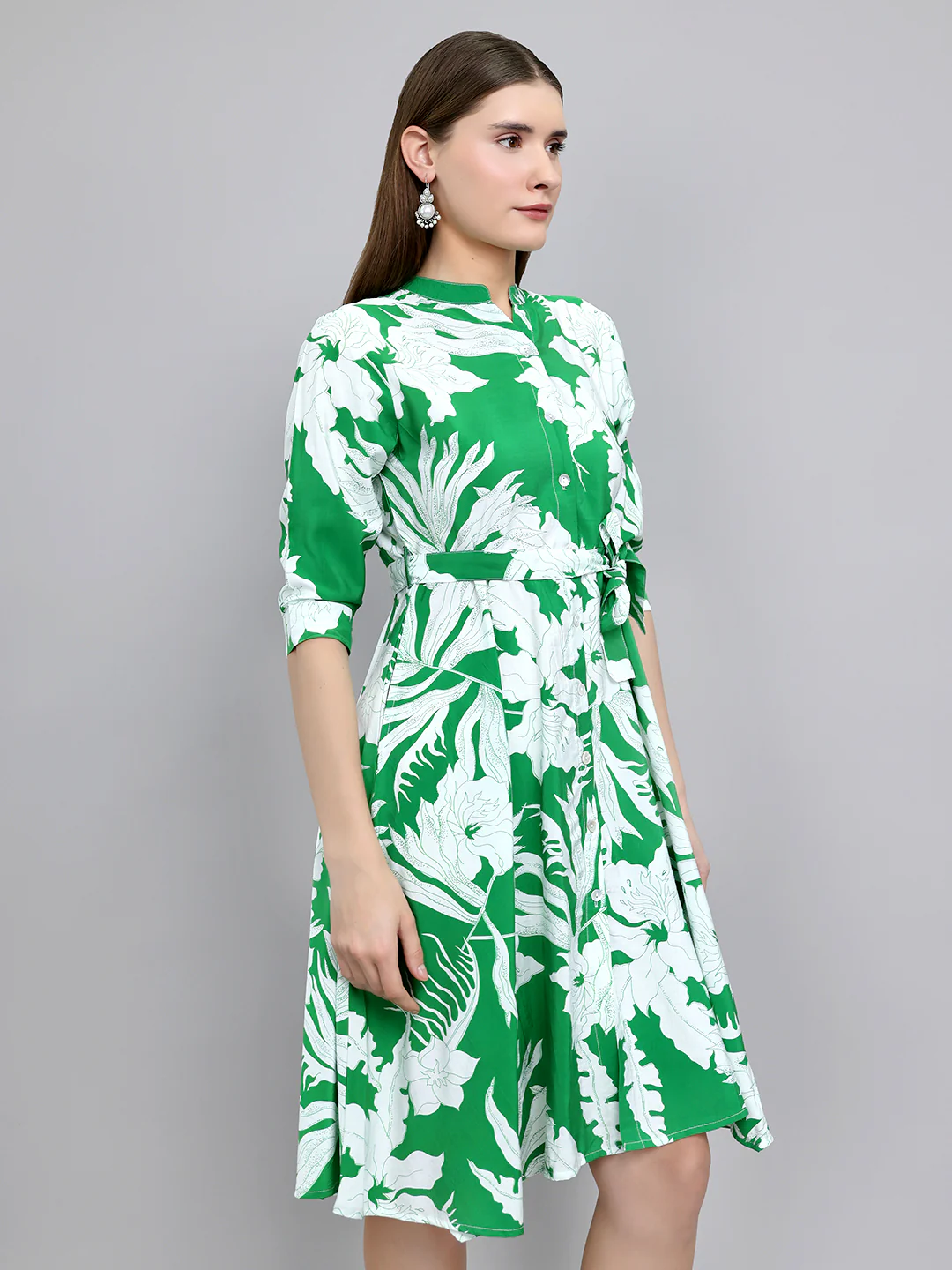 Women Green Floral Print Henley Neck 3/4th Sleeve Tunic - Image 2