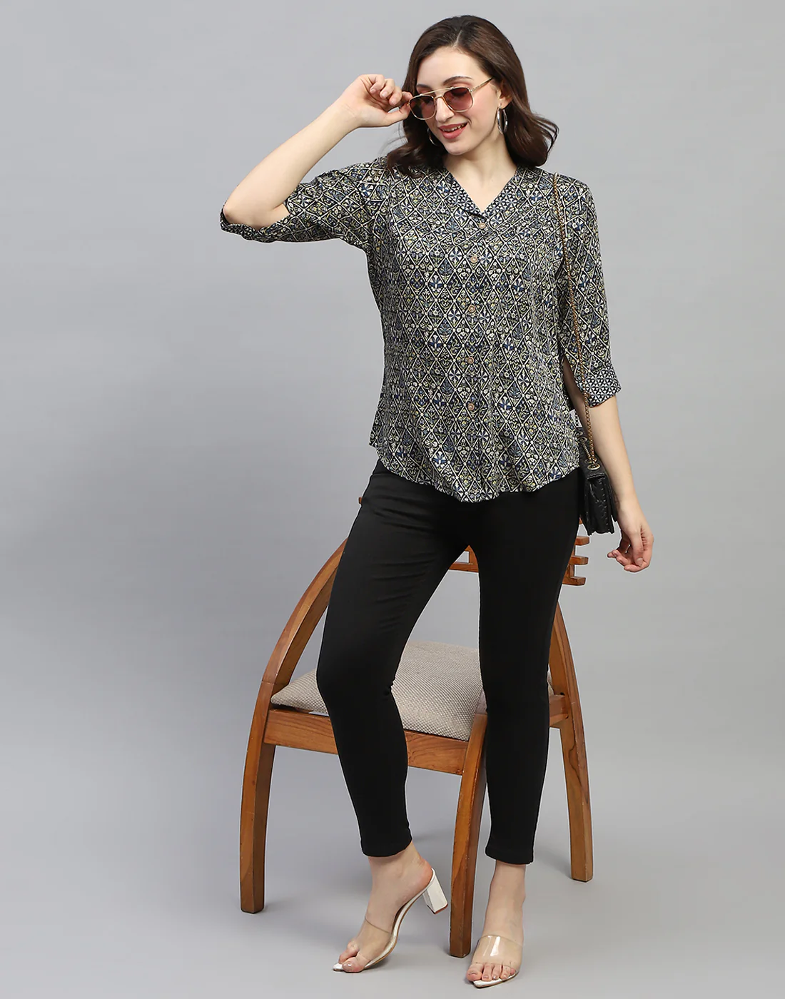 Women Green Printed Collar Neck 3/4 Sleeve Top - Image 2