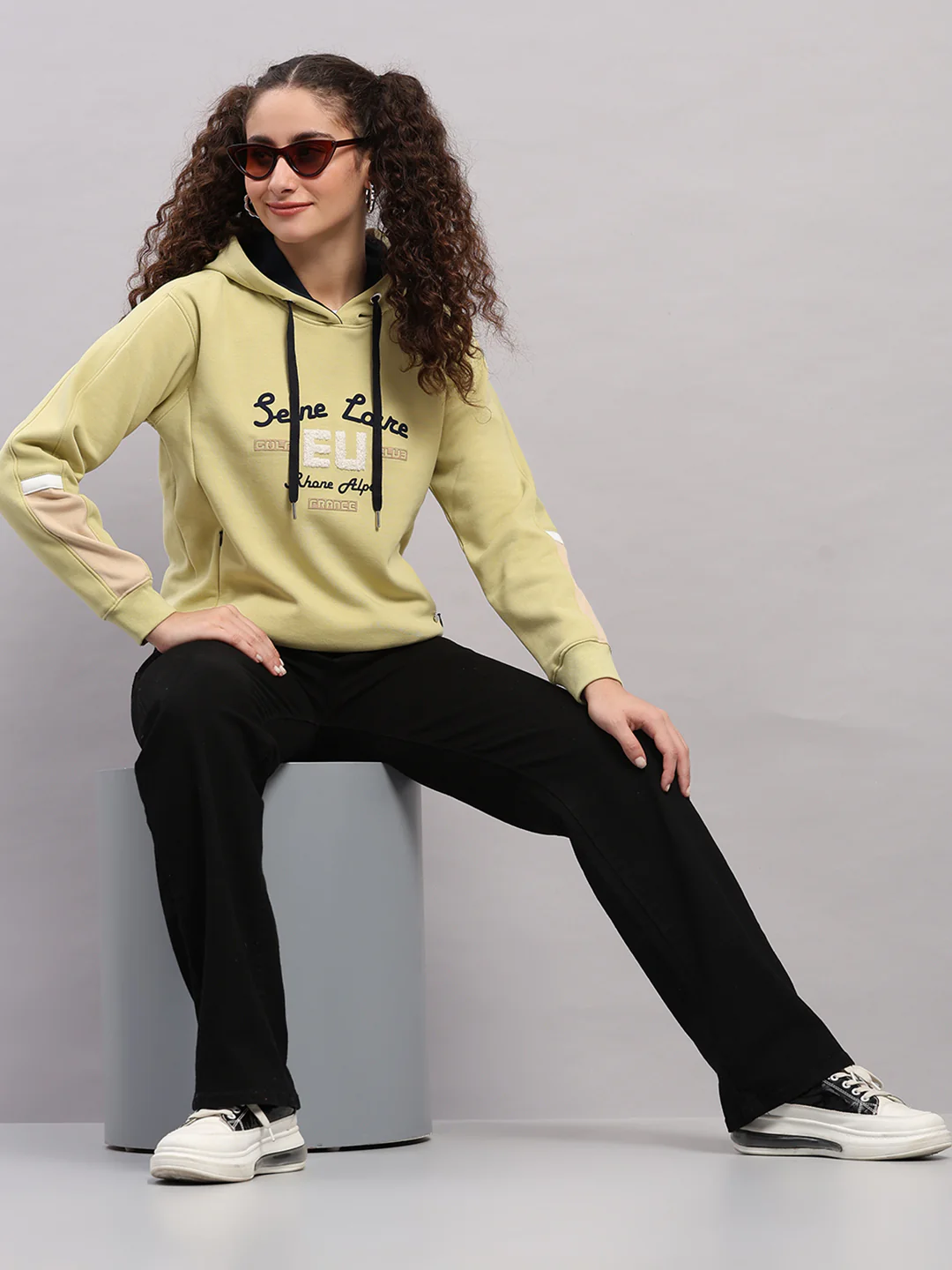 Women Green Printed Hooded Full Sleeve Sweatshirt - Image 2