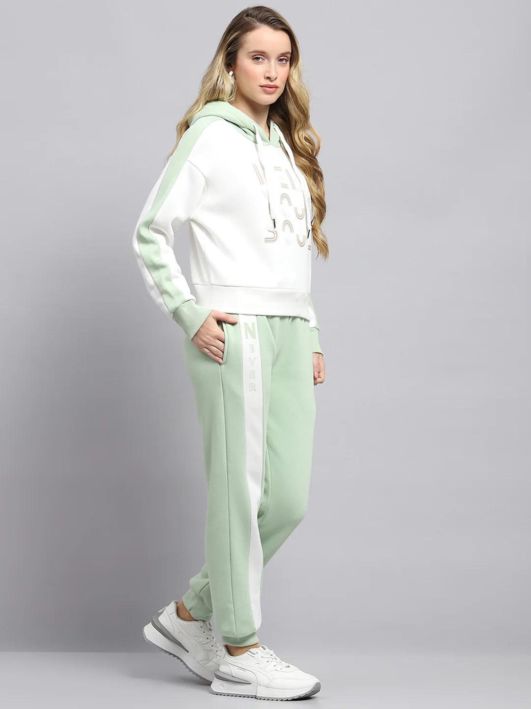 Women Green Printed Hooded Full Sleeve Tracksuit - Image 4